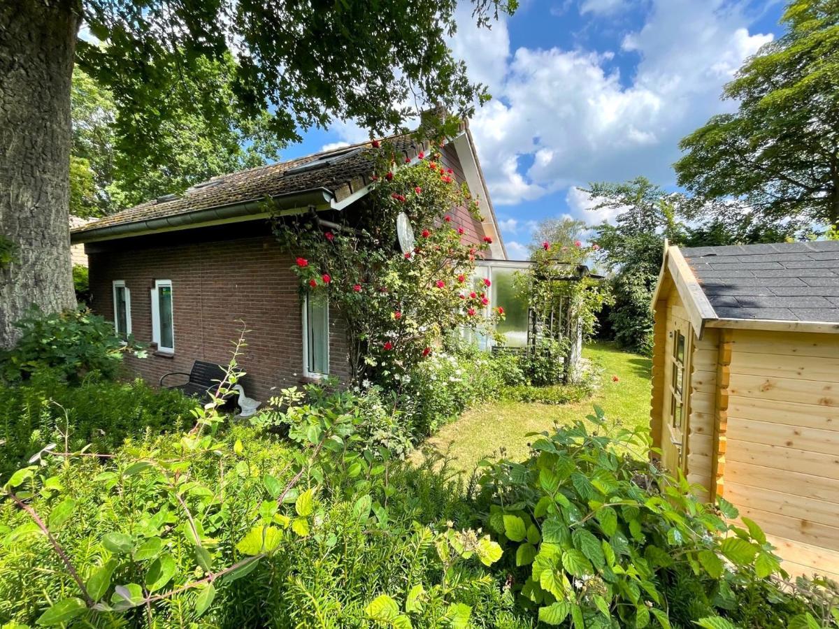 Rustig Gelegen Vakantiebungalow Kortgene Luaran gambar