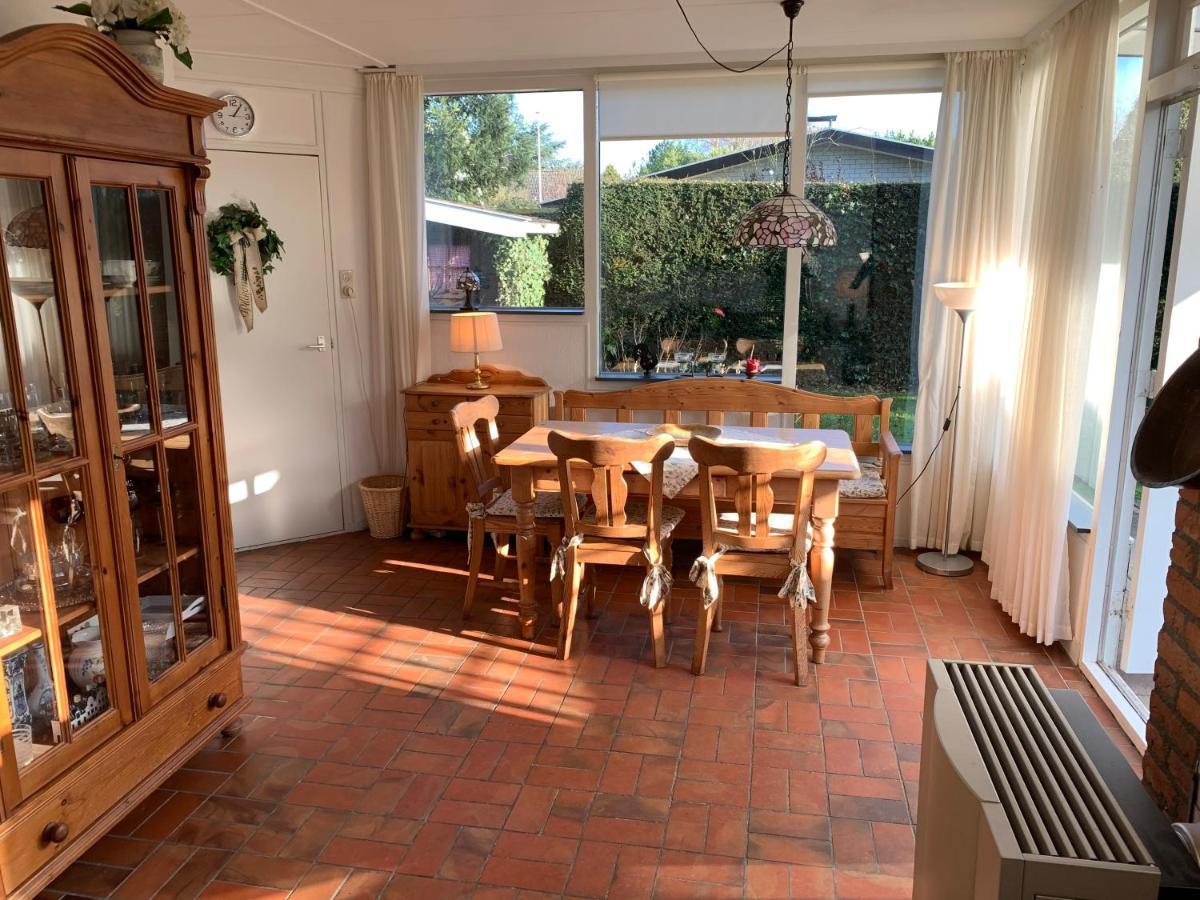 Rustig Gelegen Vakantiebungalow Kortgene Luaran gambar